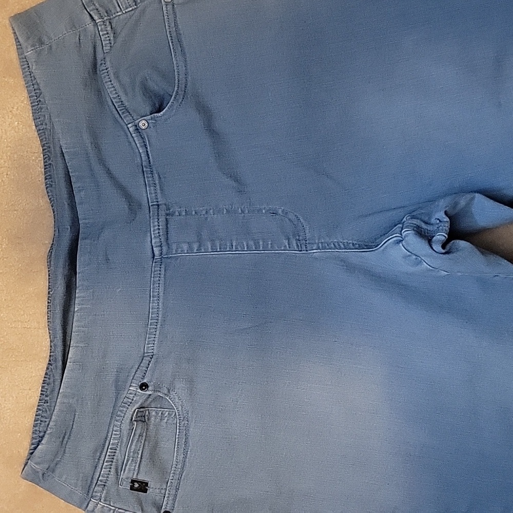 Belle by Kim Gravel Light Blue Denim Skinny Jeans - Picture 3 of 7